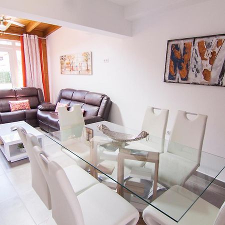 Anju Villas Los Delfines Bravo'S Apartments Corralejo Esterno foto
