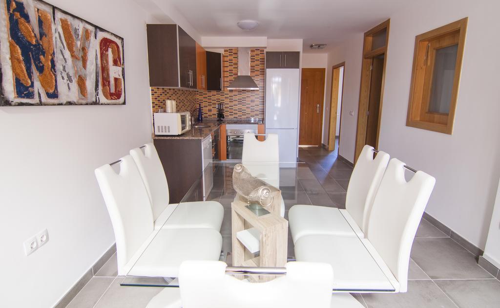 Anju Villas Los Delfines Bravo'S Apartments Corralejo Esterno foto