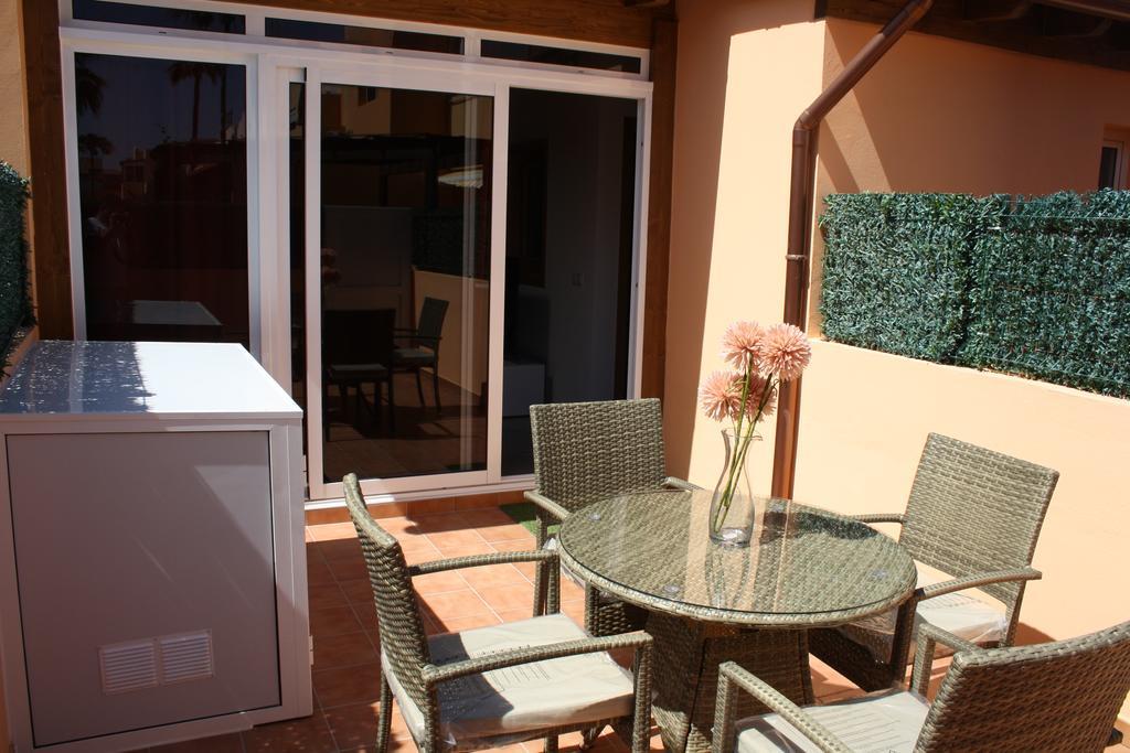 Anju Villas Los Delfines Bravo'S Apartments Corralejo Esterno foto